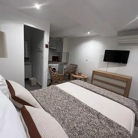 아파트 A 2 Pas Du Port 쎙뜨호뻬