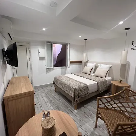 A 2 Pas Du Port 아파트 *